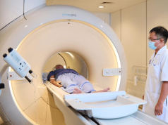 สั่งพักงานทีมแพทย์ที่ “ลืม” ผู้ป่วยไว้ในเครื่อง MRI นานถึง 6 ชั่วโมงกลางดึก สภาพอันน่าเวทนาของผู้ป่วย
